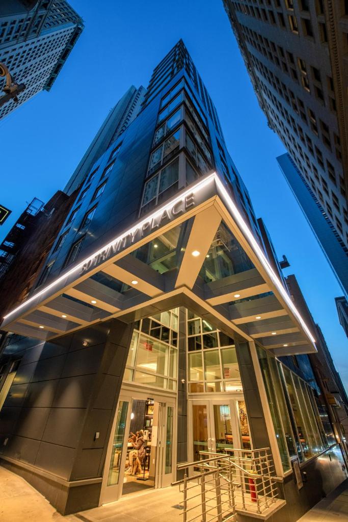 Hotel Indigo NYC Financial District, an IHG Hotel image