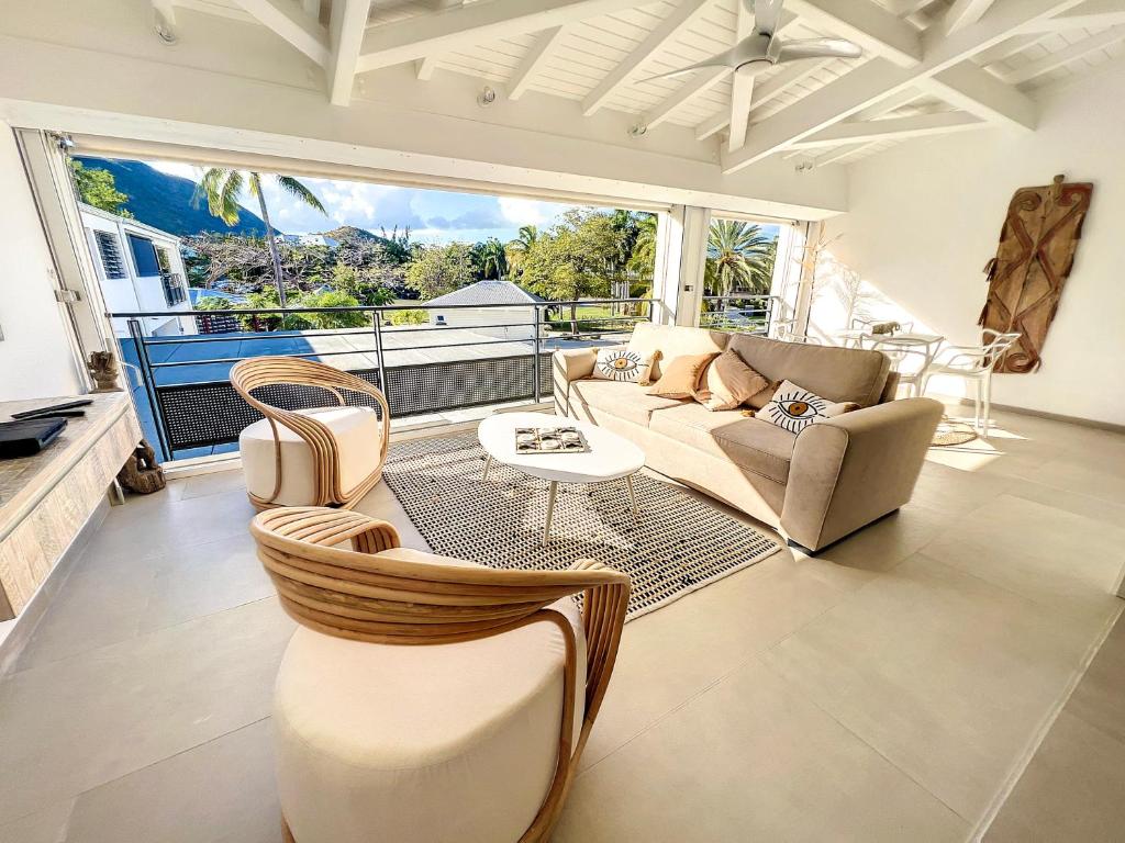 Acacia Tropical, luxurious Duplex, walkable beach