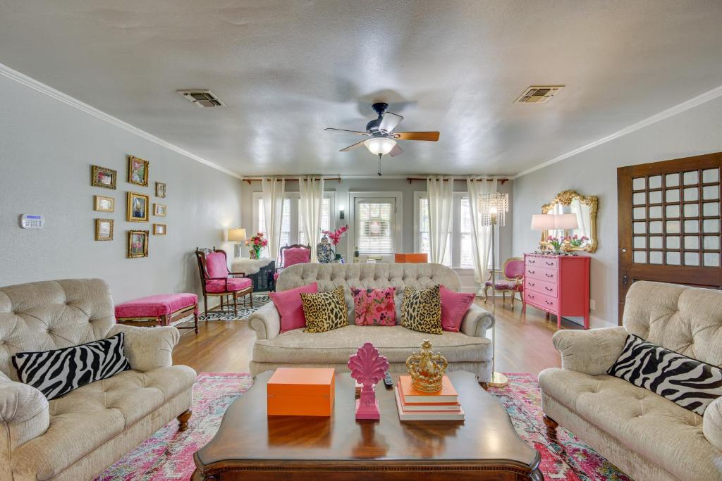 The Pink Azalea - Tyler Home with Yard and Patio!