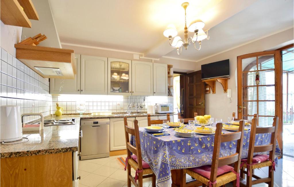 Amazing Home In Massarosa With Wifi And 3 Bedrooms photo 1