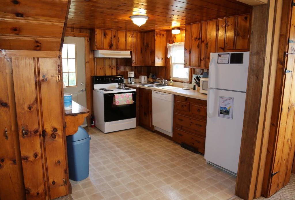 75 Freeman Avenue Sandwich - Cape Cod photo 4