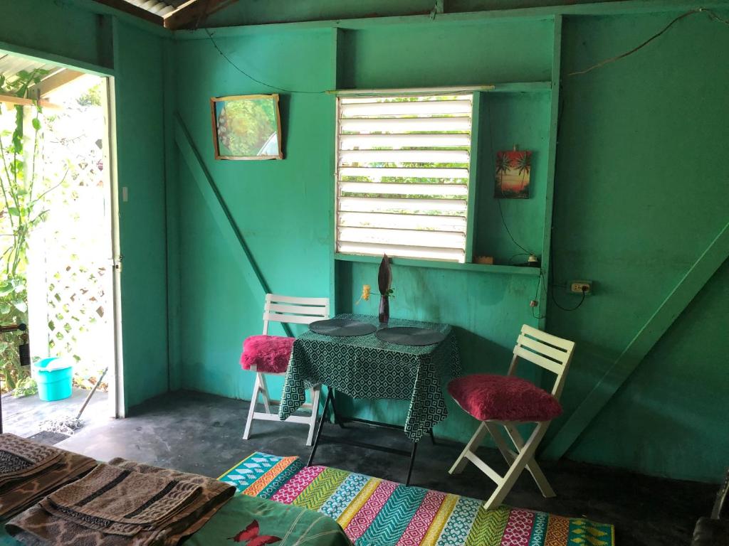 Easymans' Winifred Beach Chalets photo 3