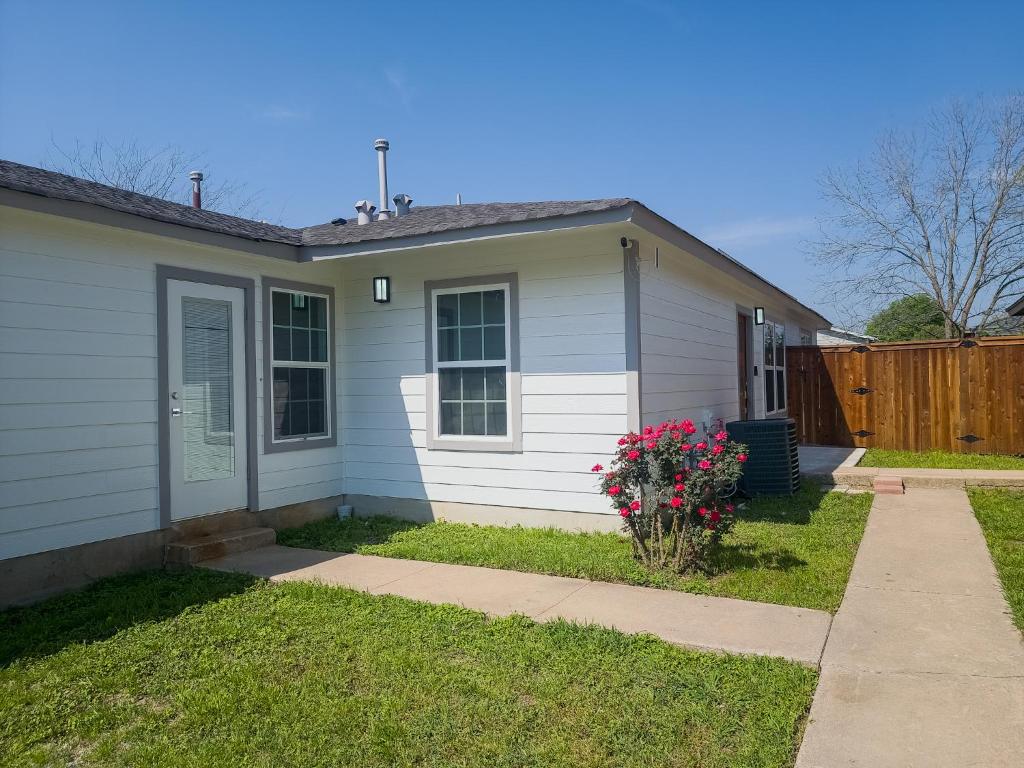 Cozy modern house - Near SXSW and other events