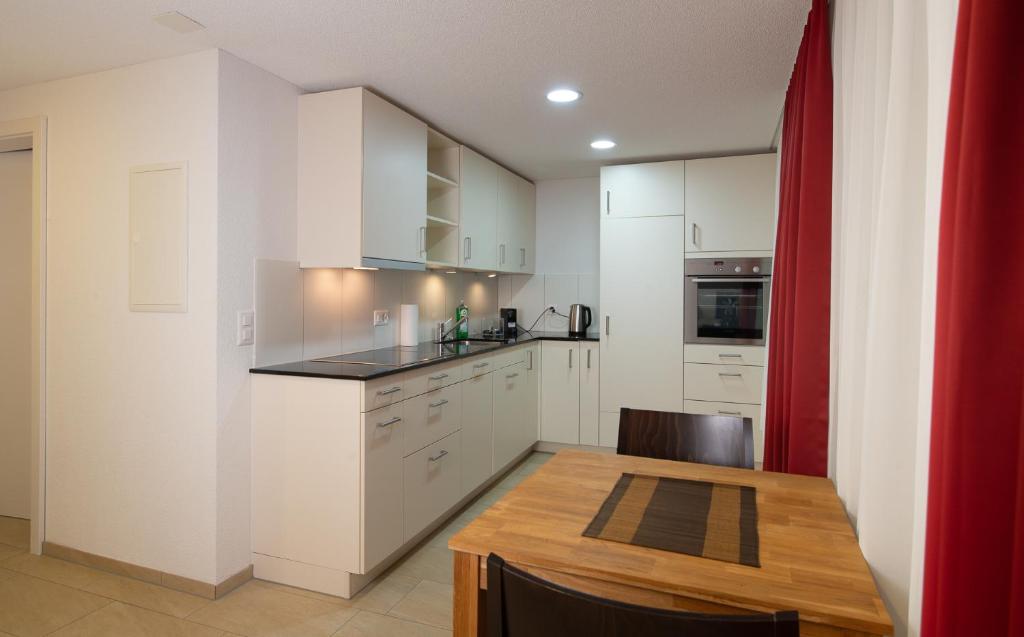 Hotel Ochsen Rapperswil/BE Room Type - Deluxe King Studio
