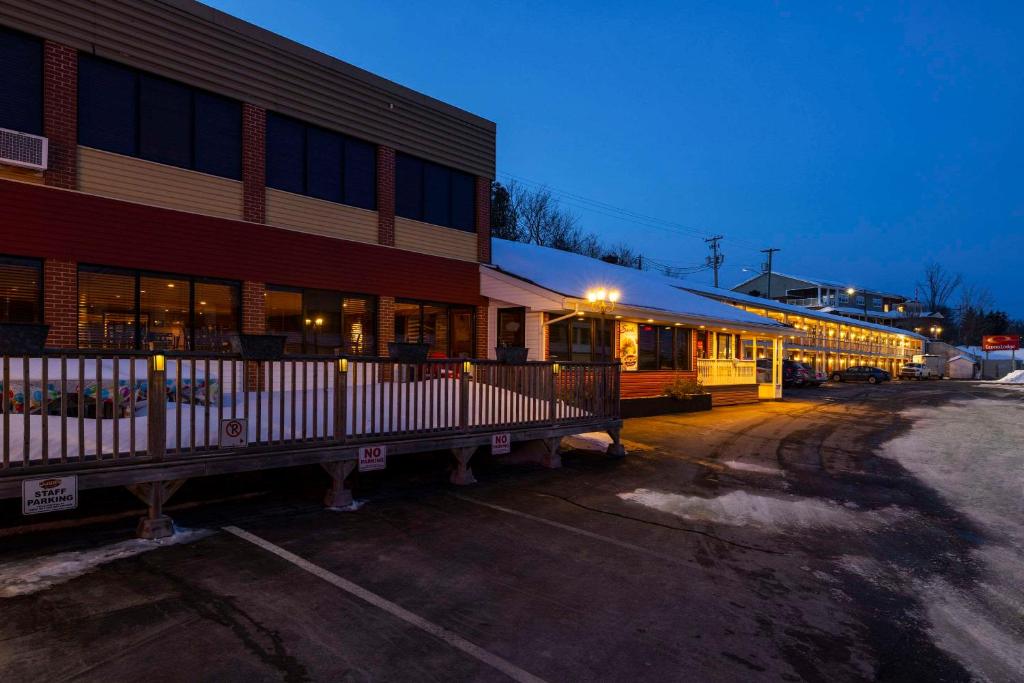 Econo Lodge Miramichi photo 1