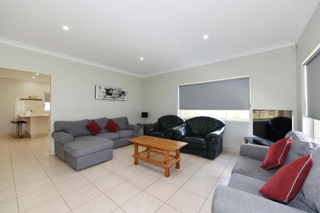 Paradise Beach House - Belle Escapes Jervis Bay photo 3