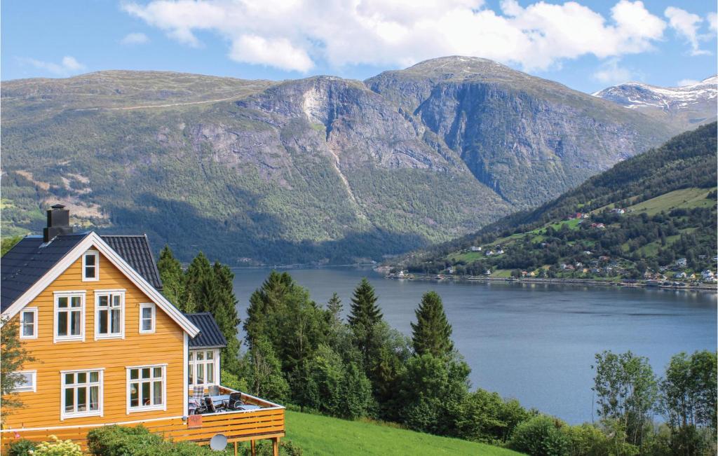 Amazing Home In Olden With 4 Bedrooms And Wifi