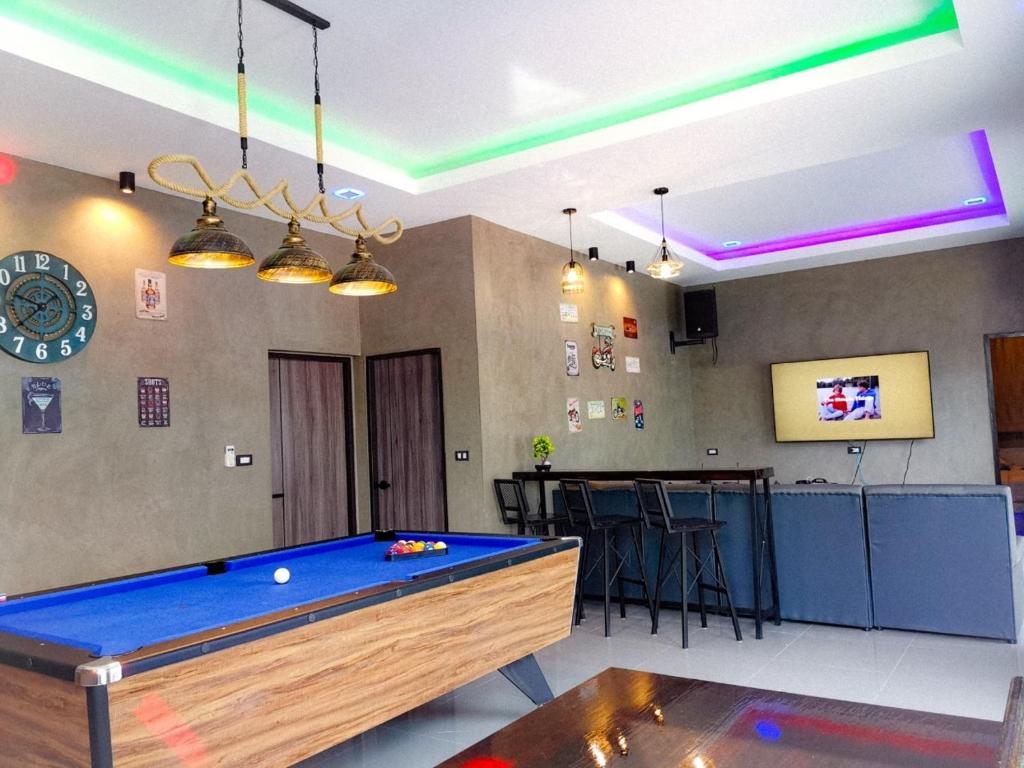 Lounge in Loft HuaHin Pool Villa บ้านพักในหัวหิน photo 1