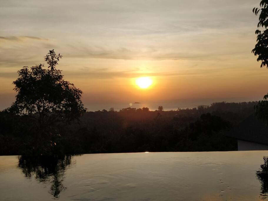 Villa Nour - 3 BR sea view pool villa in Srithanu photo 4
