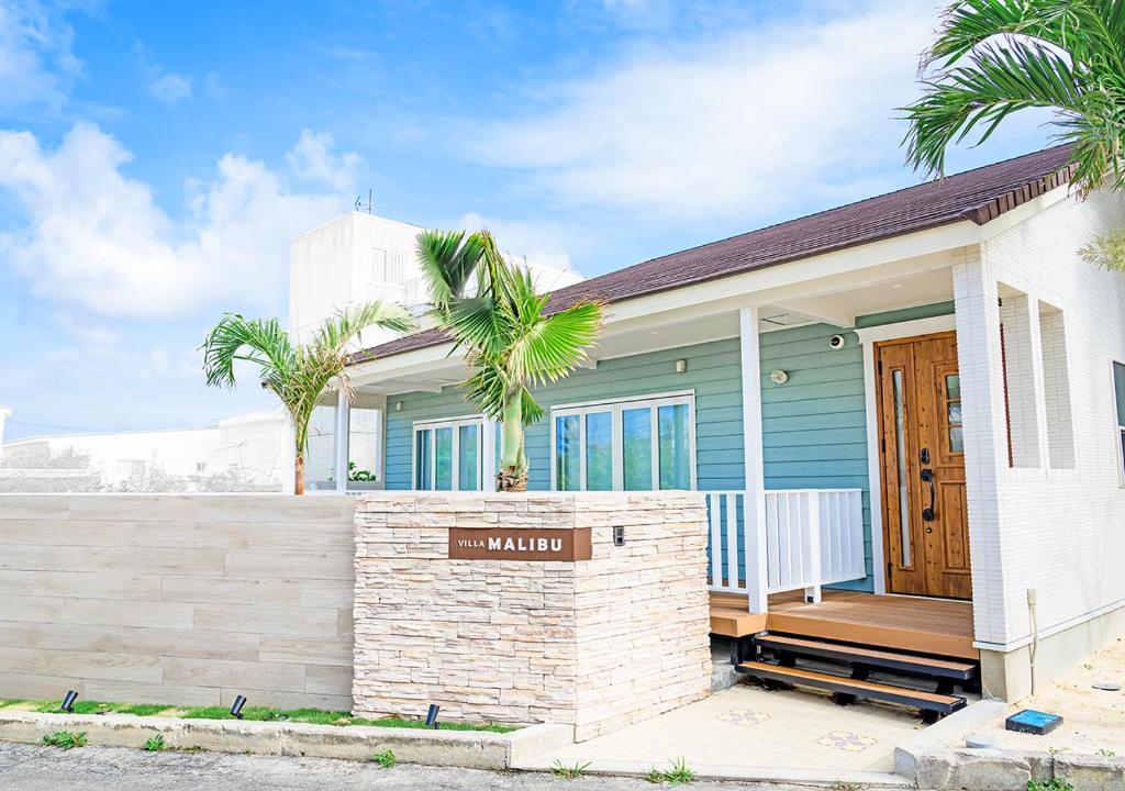 Villa Malibu Palm Springs Miyakojima Resort photo 2