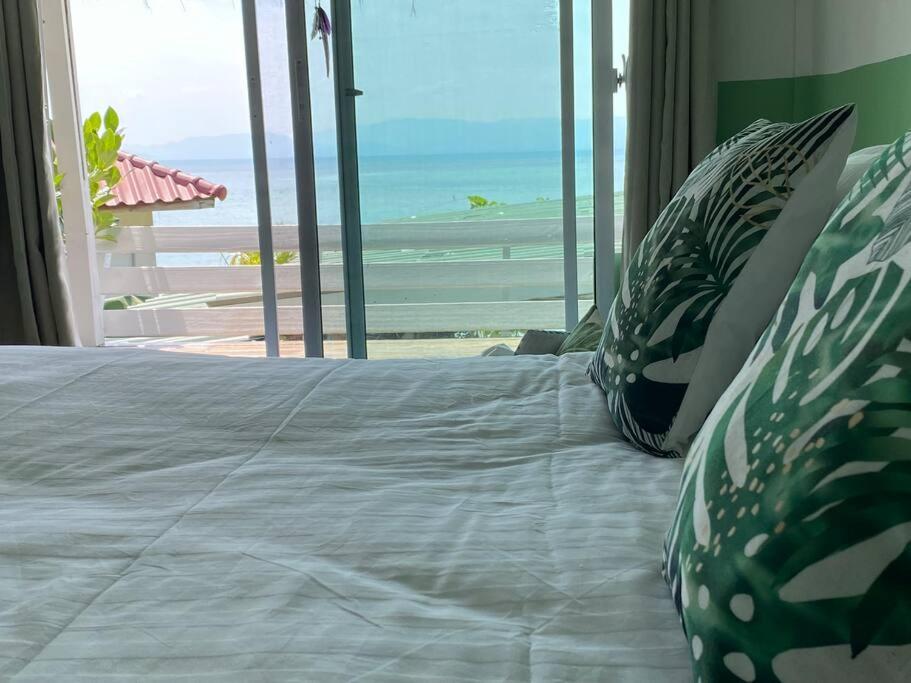 Beach house photo 4