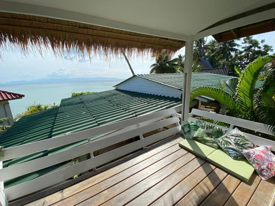 Beach house photo 3