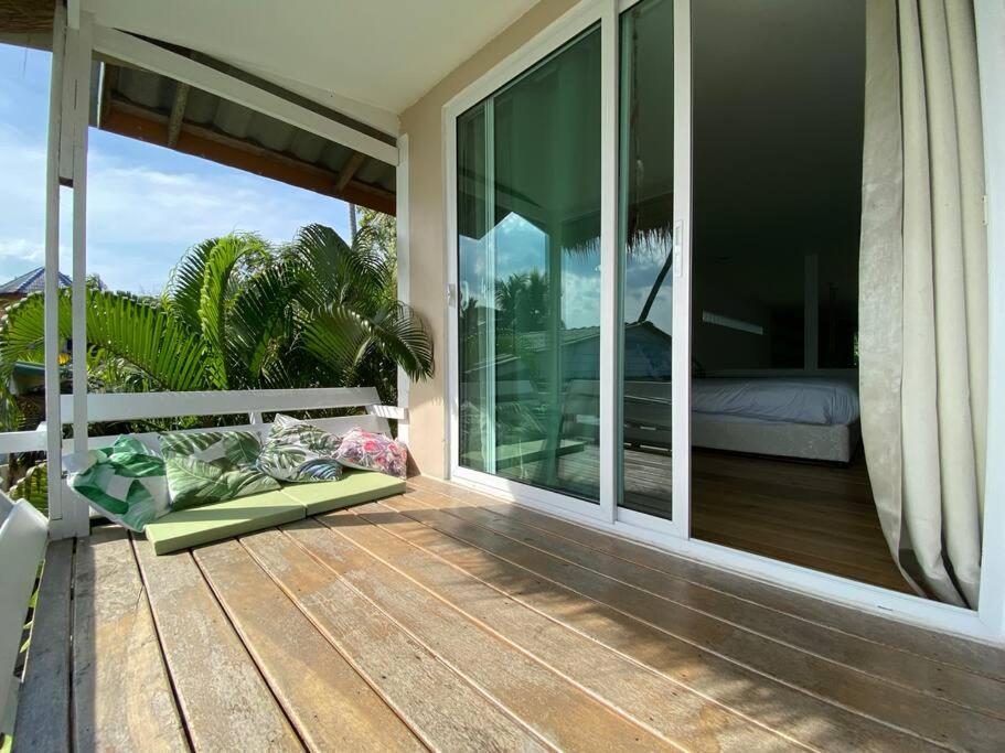Beach house photo 2