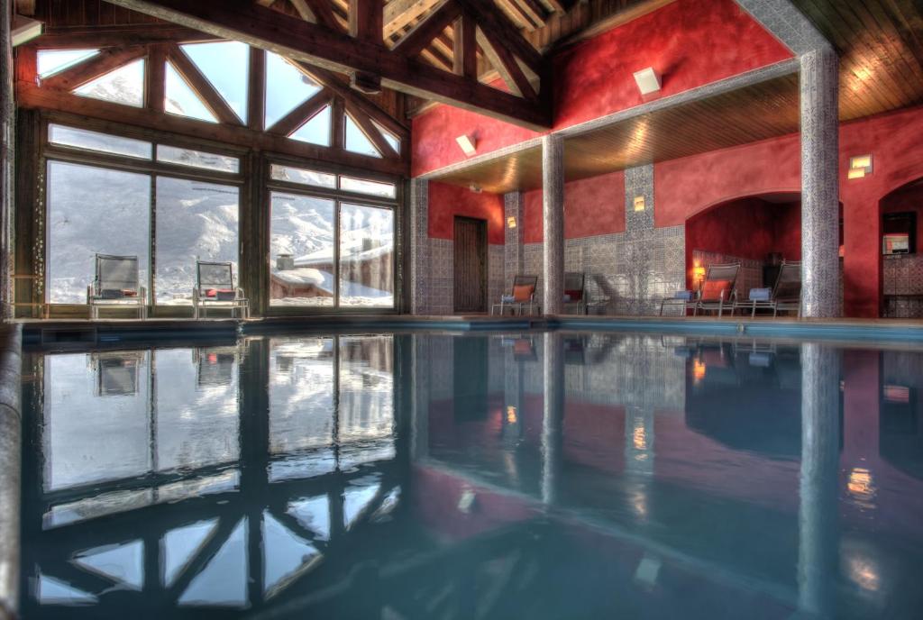 Hôtel Les Suites du Montana by Les Etincelles photo 2