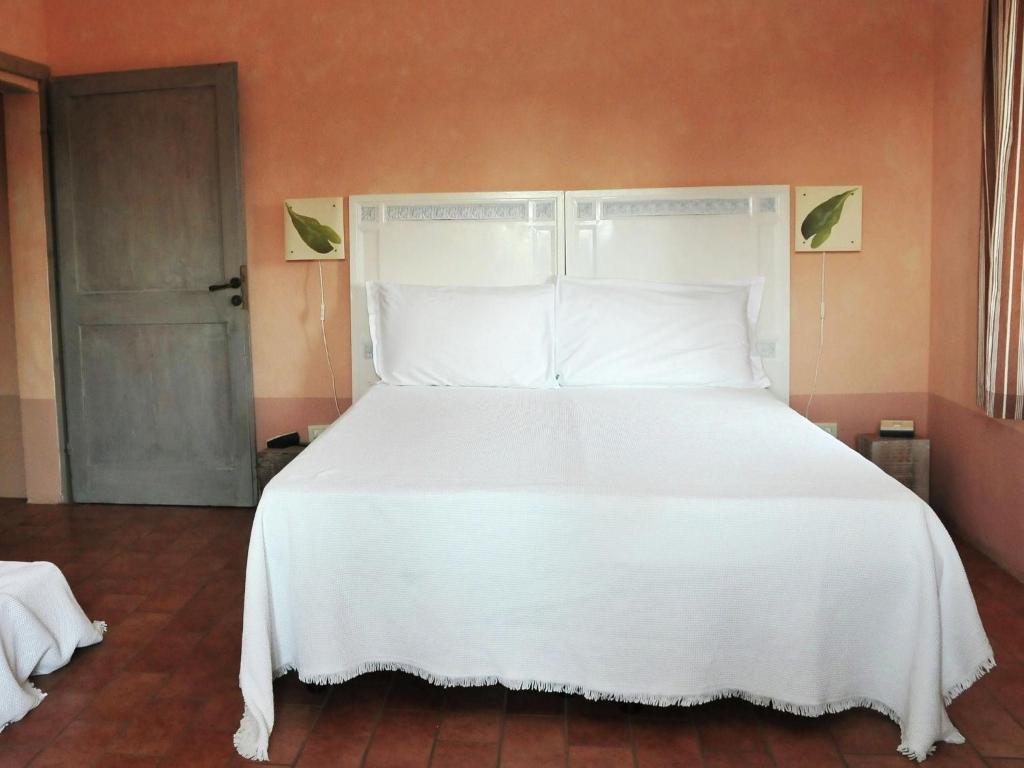 Attractive apartment in Castiglione del Lago with pool photo 2