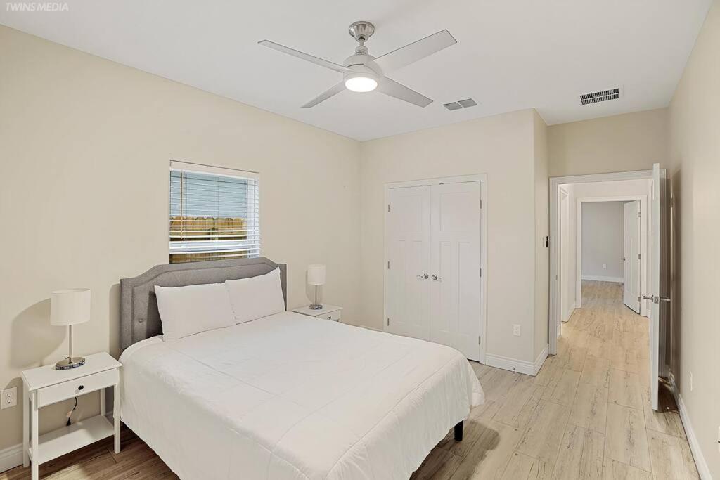 Luxurious Coastal Retreat Brand New 4BR Home with Fast WiFi, 15 min to Beach! photo 3