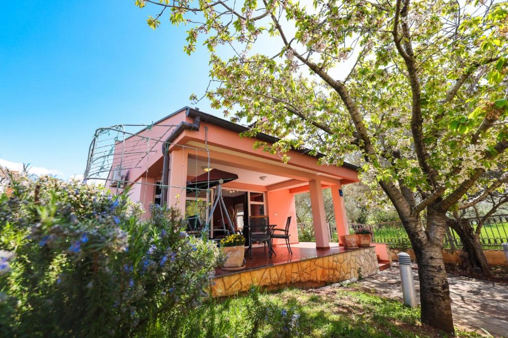 Holiday Home Cvita photo 4
