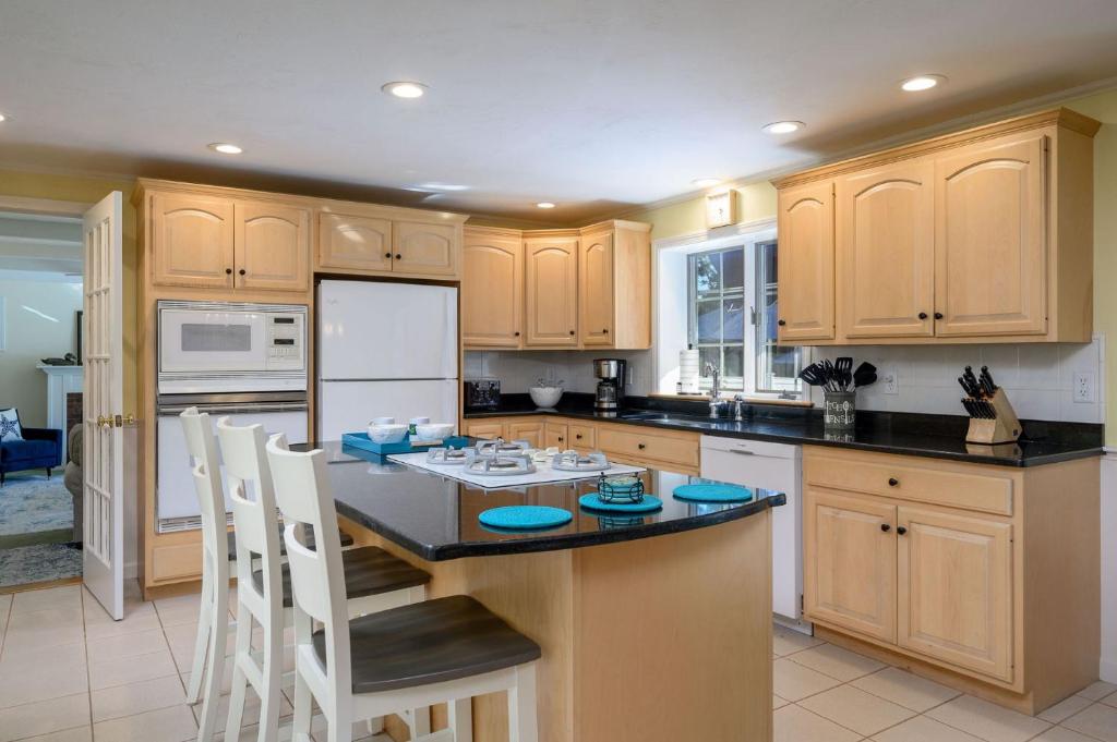 6 Harvest Hollow Drive Harwich Port Cape Cod photo 3