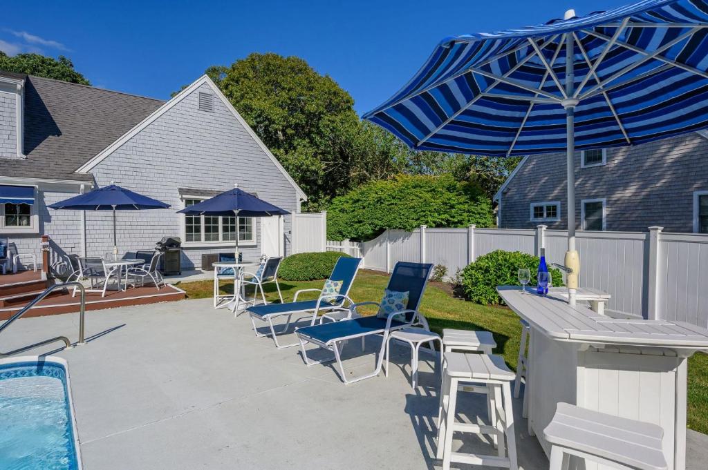 6 Harvest Hollow Drive Harwich Port Cape Cod photo 2