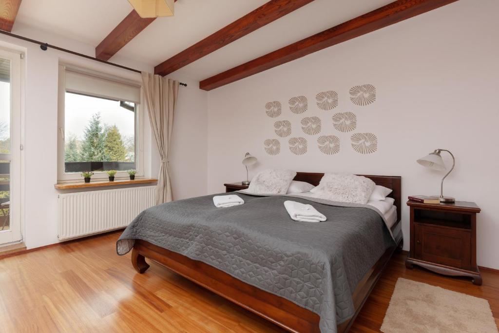 Quiet Bemowo House with Garden by Renters photo 2