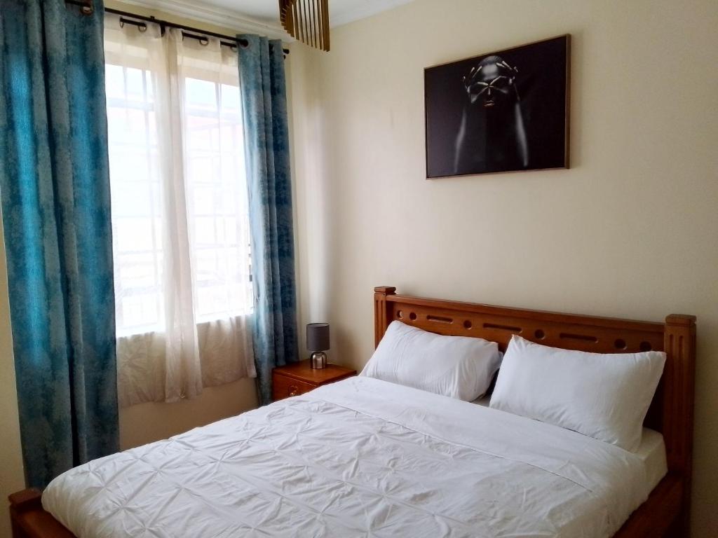 Tranquil haven - spacious, cozy, 1 bedroom photo 3