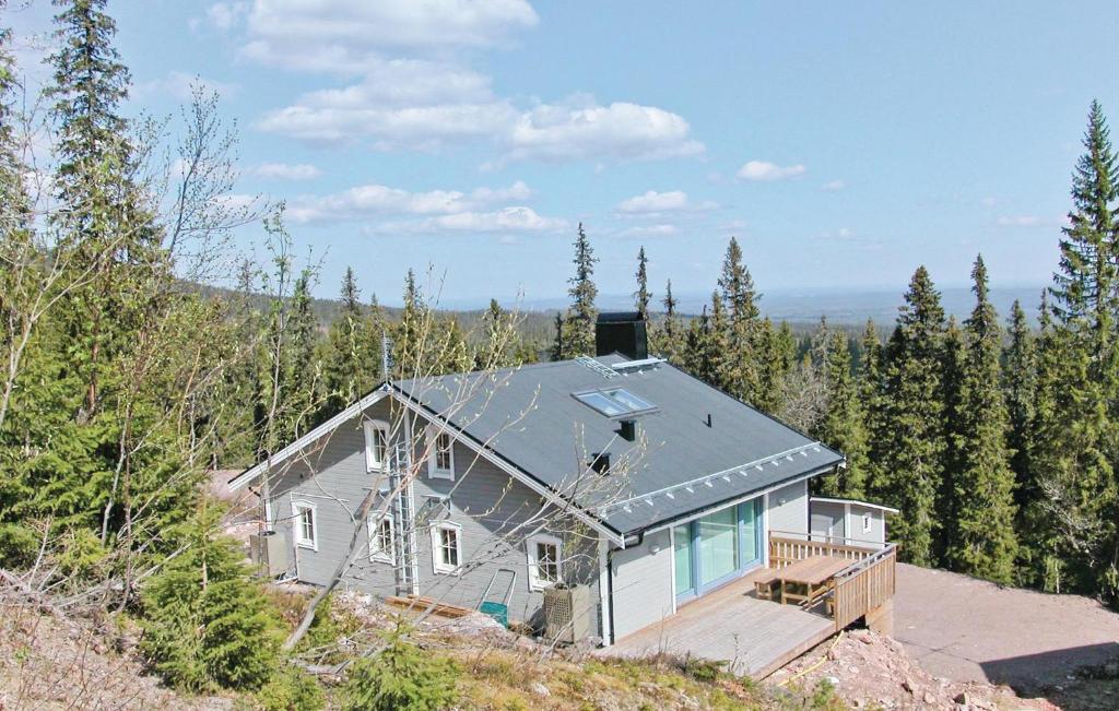 Nice Home In Slen With 5 Bedrooms And Sauna