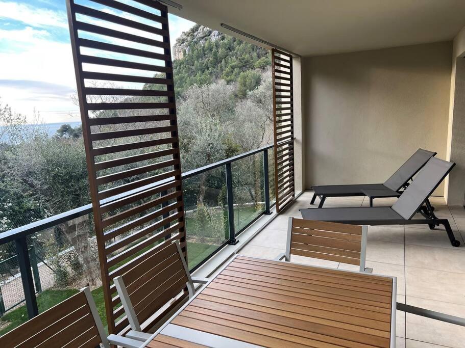 Prestige View 411 photo 3