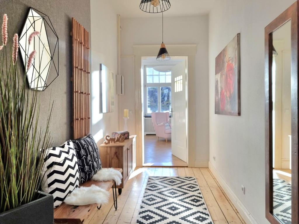 Charysma - Jugendstil trifft Moderne, Schlafzimmer mit TV & Netflix, Parkplatz photo 1