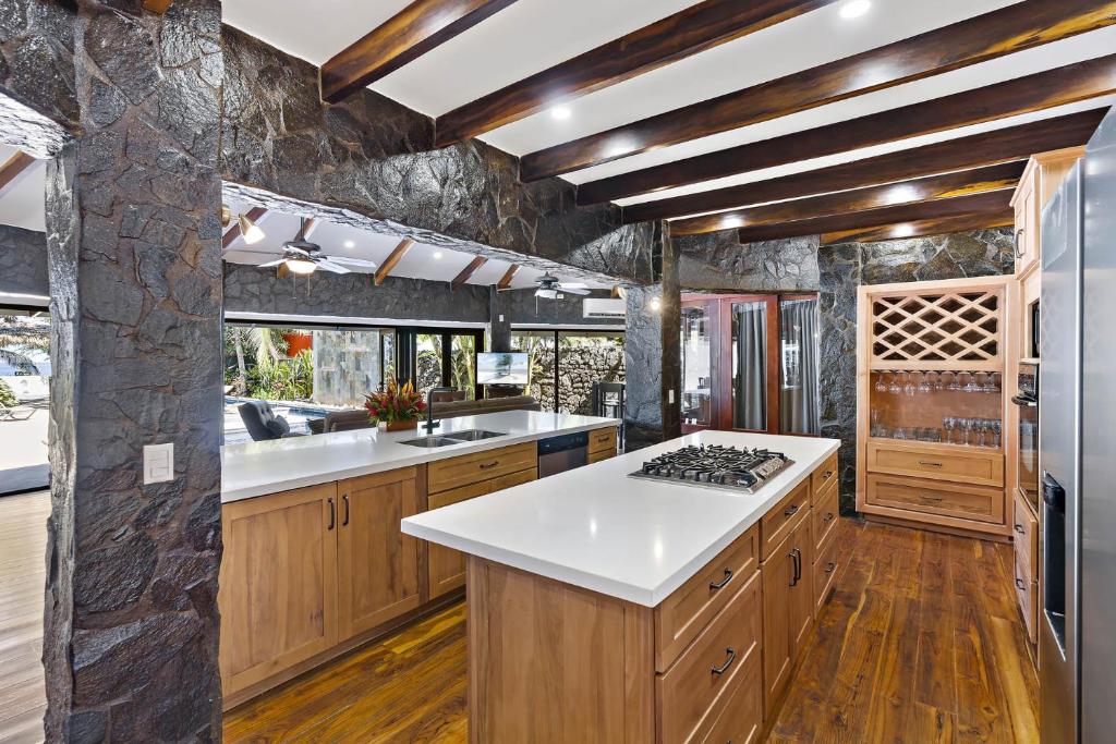 Playa Potrero - beachfront Villa, big private pool - Casa Bella Catalina photo 2