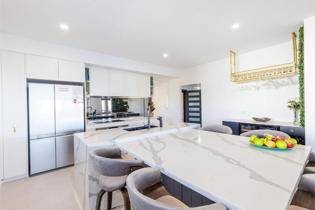 Away at Nelson Bay Incredible Water Views Pet Friendly WI FI and Aircon photo 4