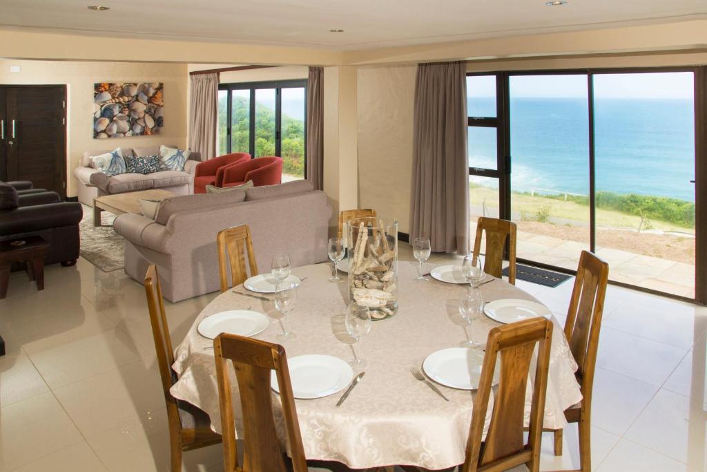 Dolphins on Six Self Catering Apartments photo 2