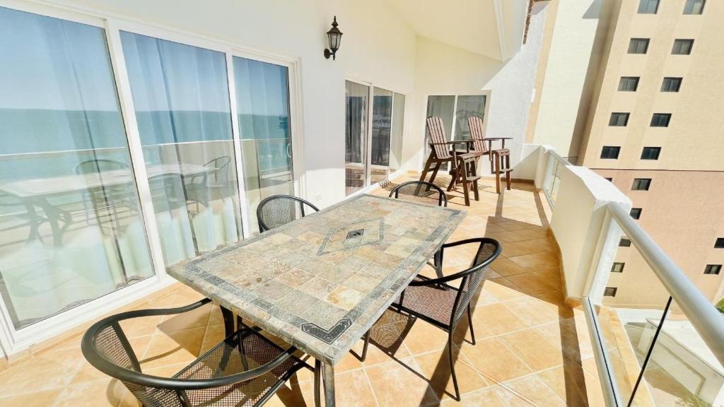 Spectacular 2 Bedroom Condo on Sandy Beach at Las Palmas Resort B-704 condo photo 3