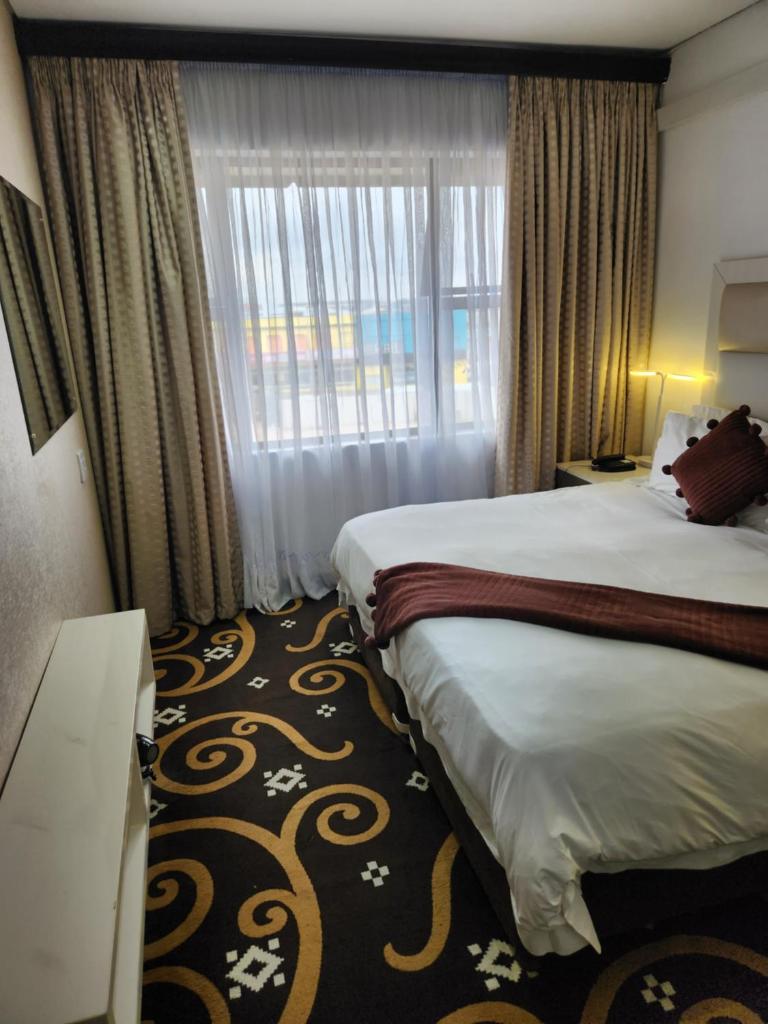 Palm Continental Hotel photo 1