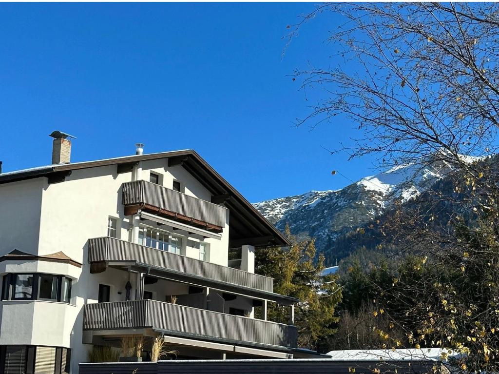 Bergkranz Apartments photo 1