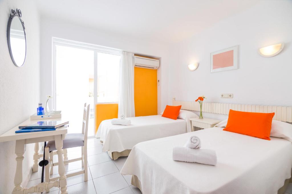 Garau Petit Hotel photo 4