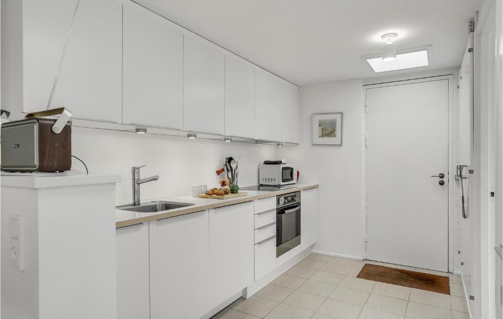 Nice Home In Pandrup With 2 Bedrooms And Wifi photo 2