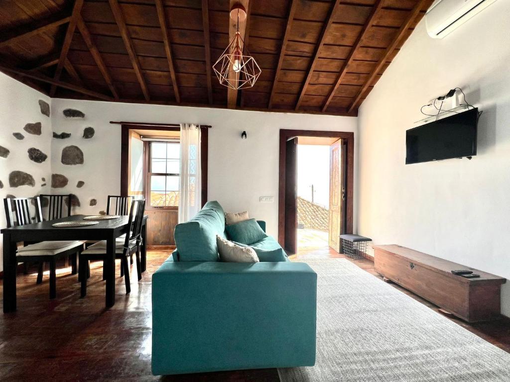 Nice house with Jacuzzi, Wifi and view of the Atlantic Ocean photo 4