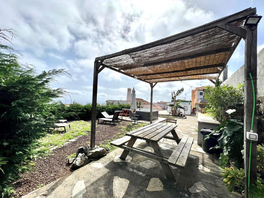 Nice house with Jacuzzi, Wifi and view of the Atlantic Ocean photo 3