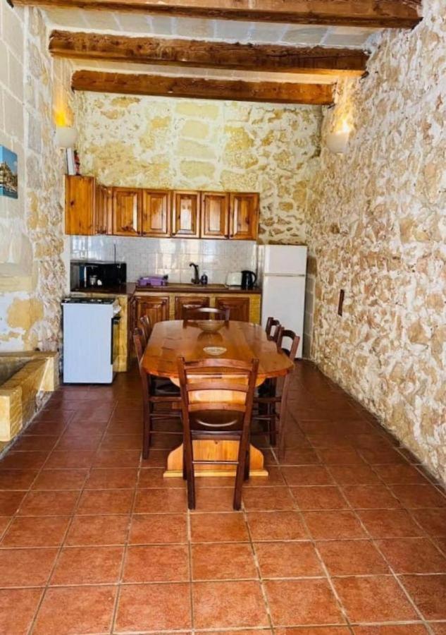 Tan-Nahla (128B) Holiday Farmhouse with Private Pool photo 4