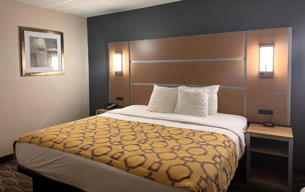 Baymont by Wyndham Noblesville photo 2
