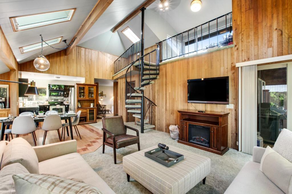 The Treehouse photo 4