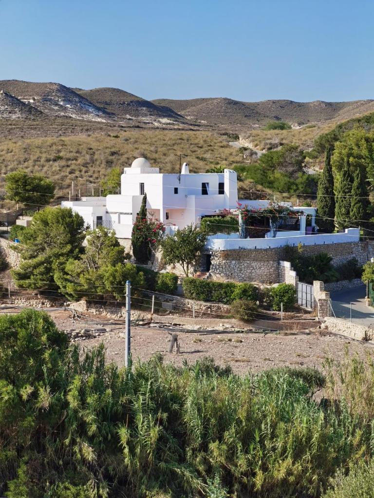 VILLA CON VISTAS AL MAR