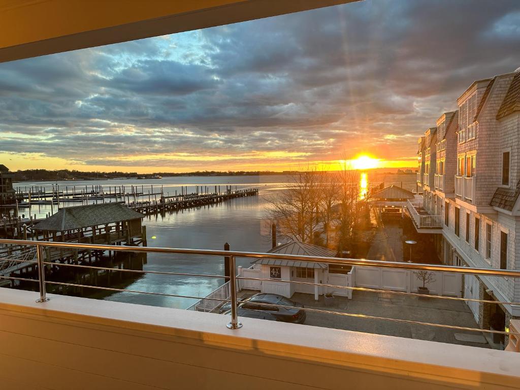 Harborside Inn photo 4