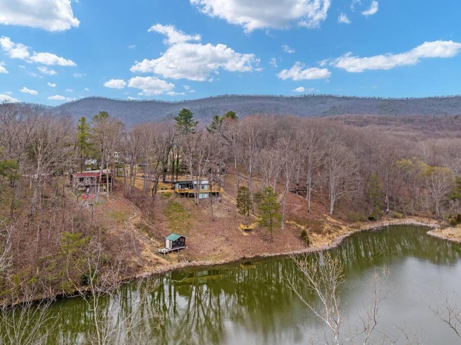 Lazy Lake 3BR Cabin w/ Mtn Views + Hot Tub +Wi-Fi photo 1