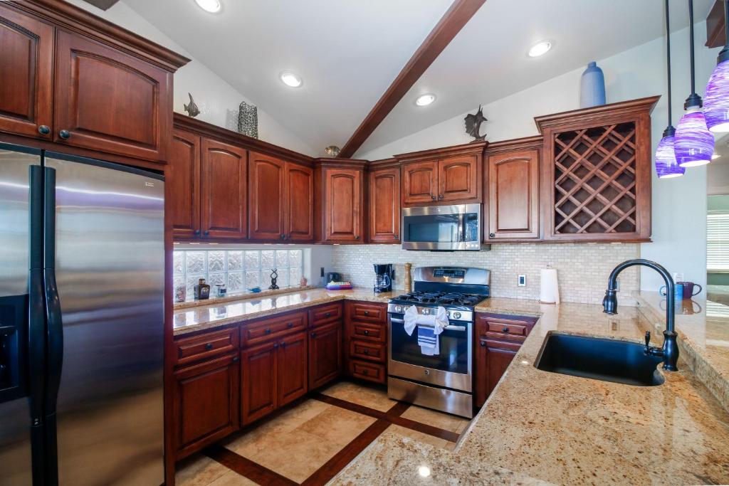 Copper Bottomed Waterfront Cottage Bring the family Please see Manager Info before booking photo 3