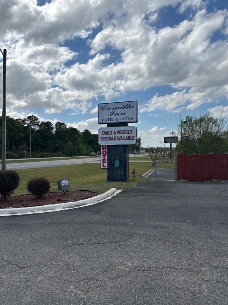 Camilla Inn & Suites image