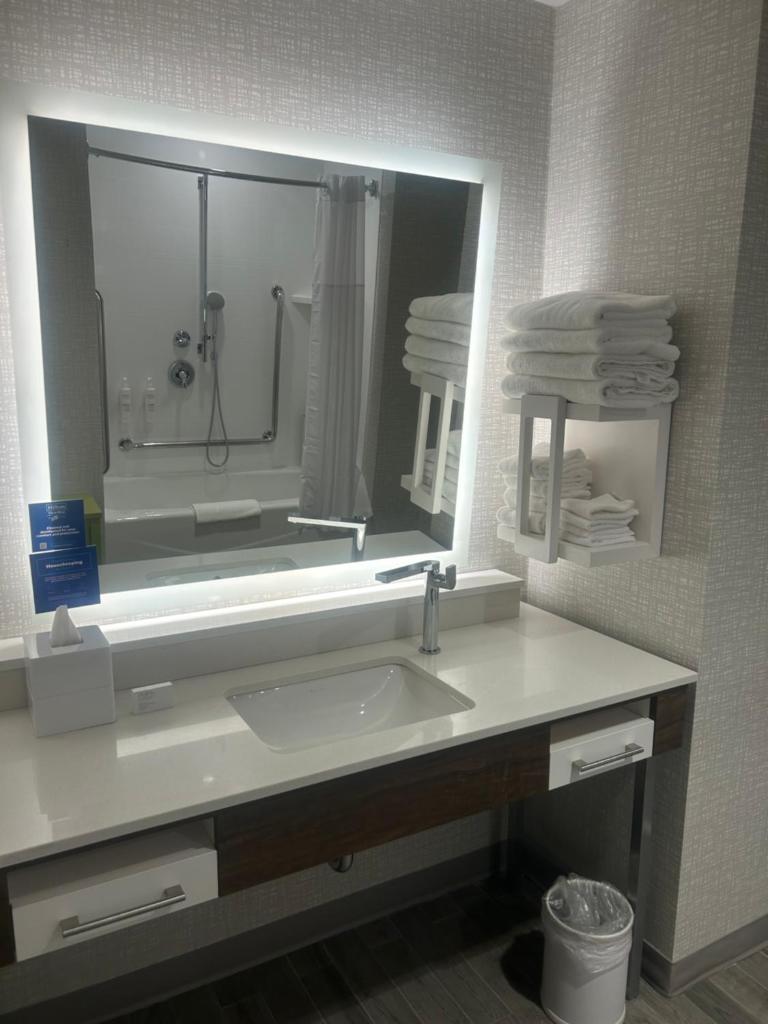 Hampton Inn By Hilton Kingston photo 3