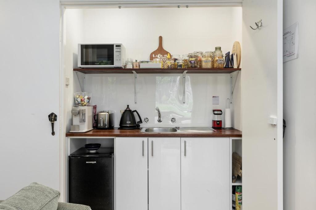 Blackheath Suite (2 b/rooms) Family/Pet Friendly photo 4