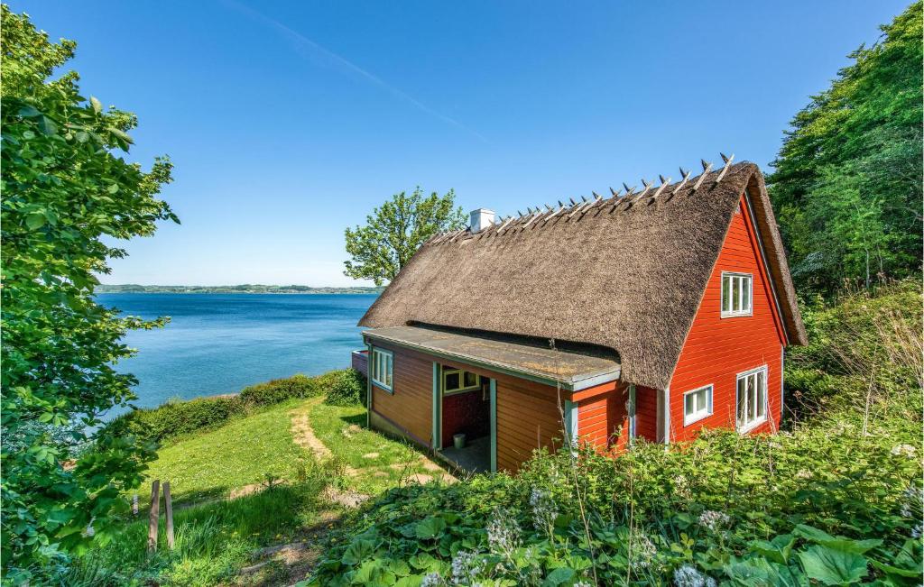 Beautiful Home In Aabenraa With 4 Bedrooms And Wifi
