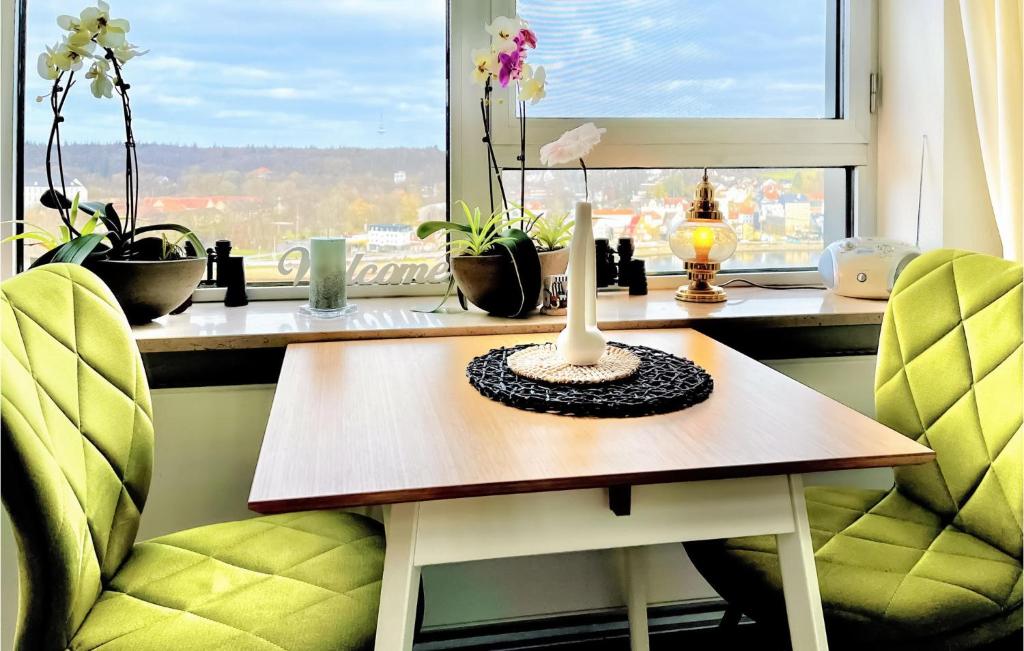Amazing Apartment In Schleswig With Wifi